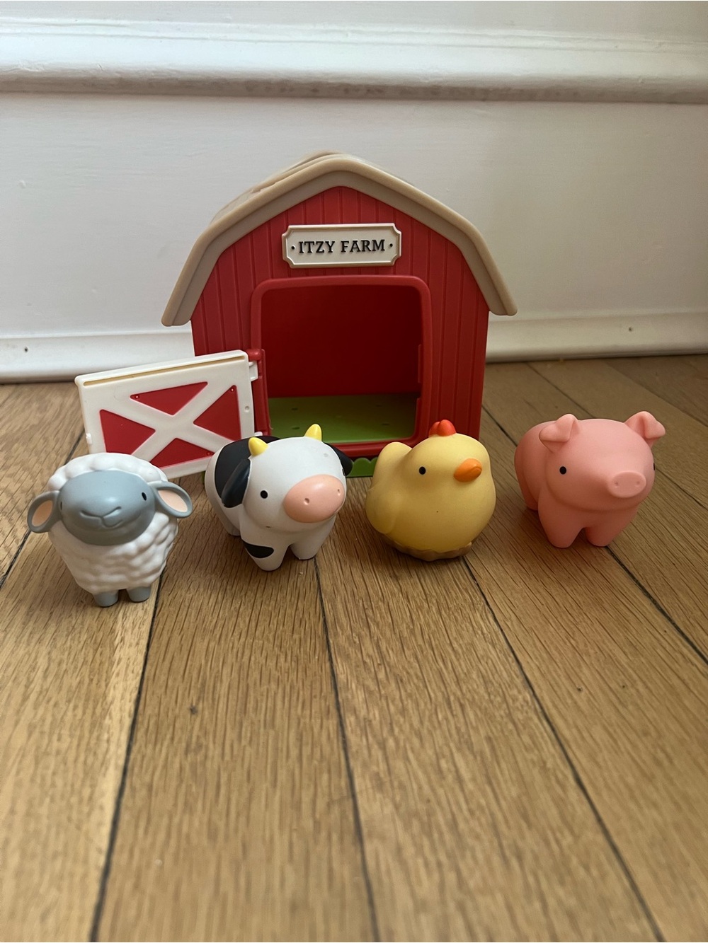 Itzy Ritzy | Put and Take Toys | Farm Animals and Barn
